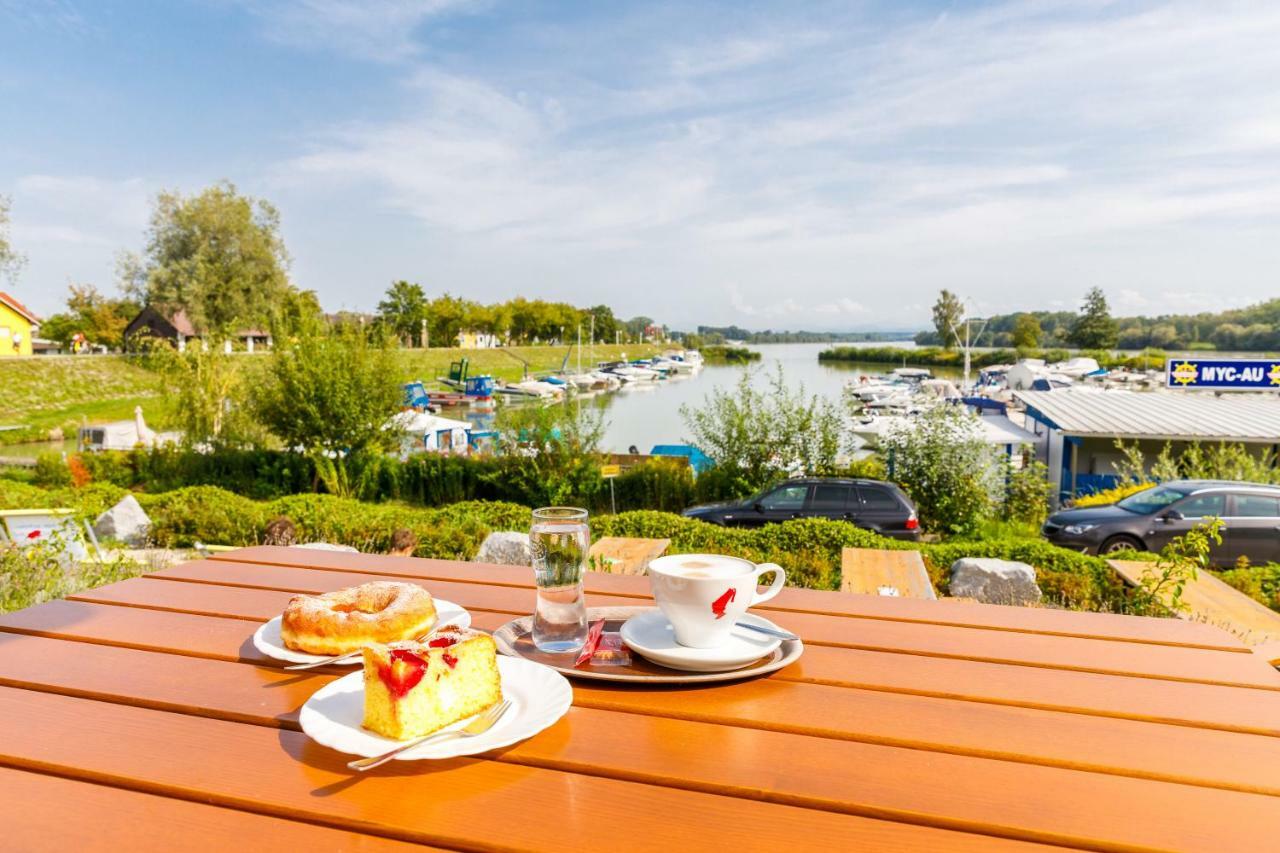 Camping & Pension Au An Der Donau Exterior photo